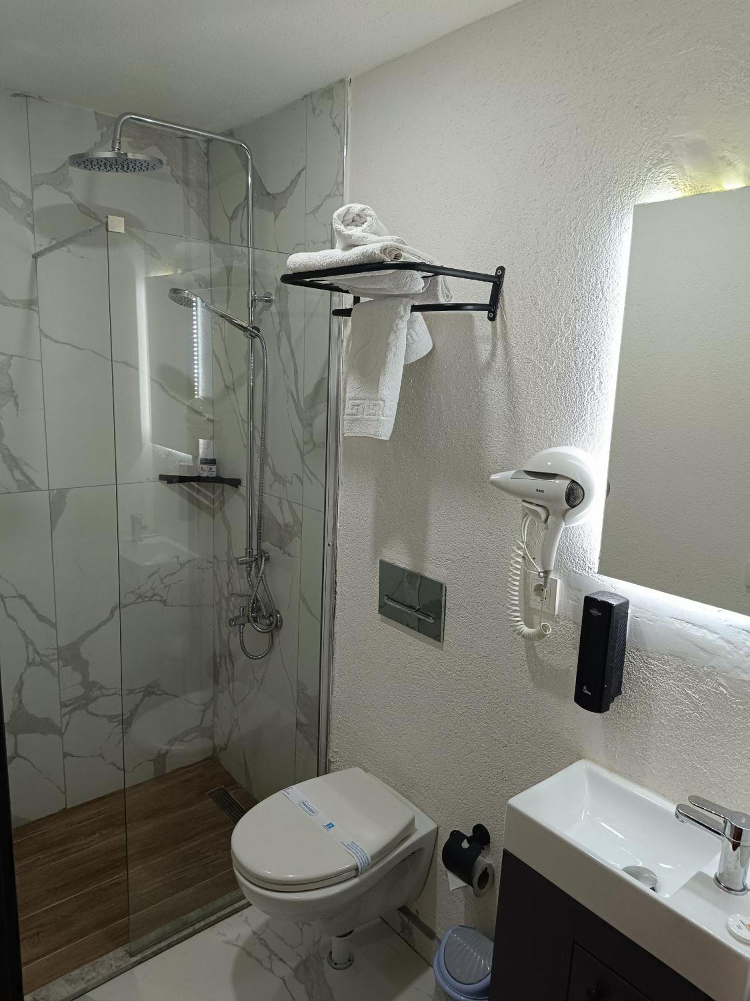 Comfy Otel Antalya Lara Exterior photo